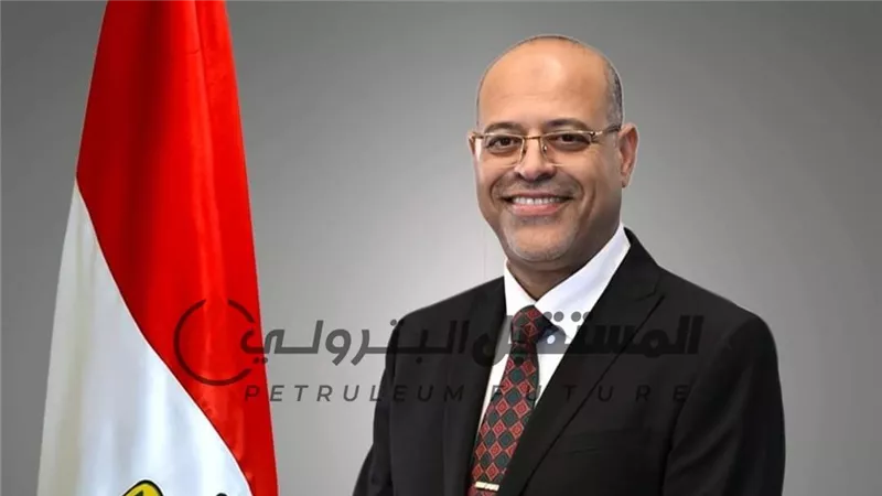 وزير العمل يحث العمال المصريين فى الأردن على الإلتزام بسياسات وإجراءات 