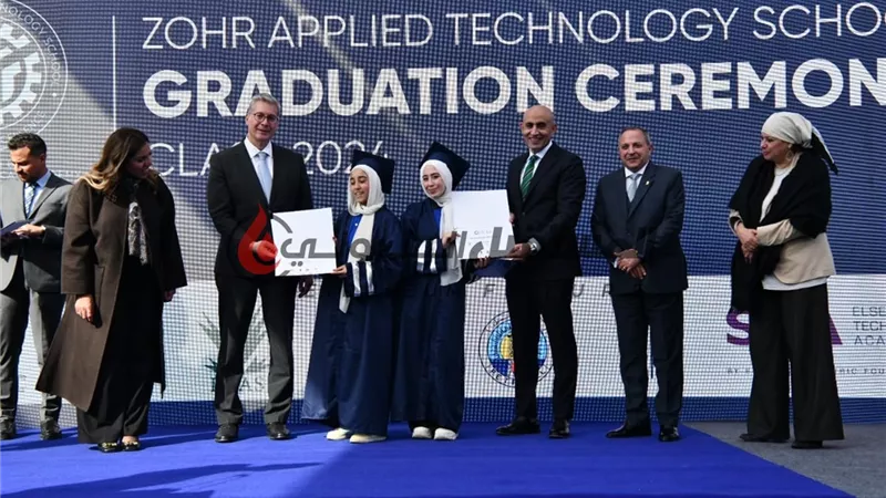 تخريج الدفعة الاولى من مدرسة ظُهر للتكنولوجيا