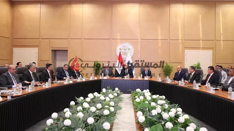 كما انفردت المستقبل: وزير البترول يلتقي قيادات التعدين