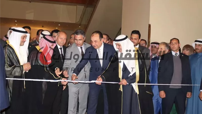 وزير قطاع الأعمال العام يفتتح فعاليات الأسبوع الكويتي الـ 15 في مصر 