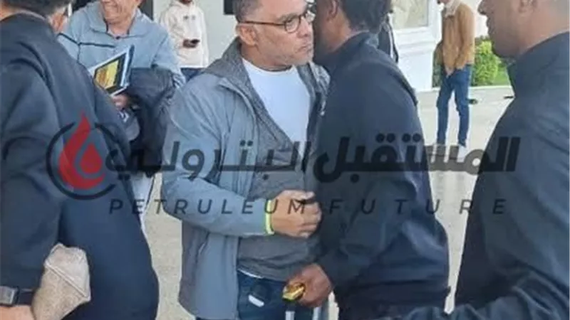 بالصور: الشريعى وعبدربه يستقبلان  الفريق الأول بمعسكر الإسماعيلية المغلق