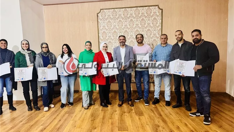 العاملون بـ”إيكم” يجتازون دورة القيادة الفاعلة بكلية التدريب الدولية