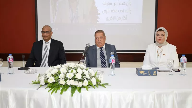 بالصور: إيكم تنظم ندوة عن ذكرى تحرير سيناء واللواء صبري العدوي متحدثاً
