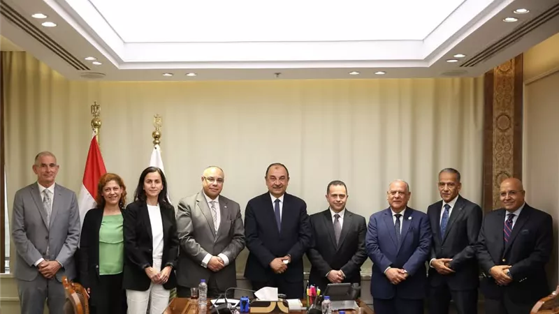 الشيمي يلتقي وفد