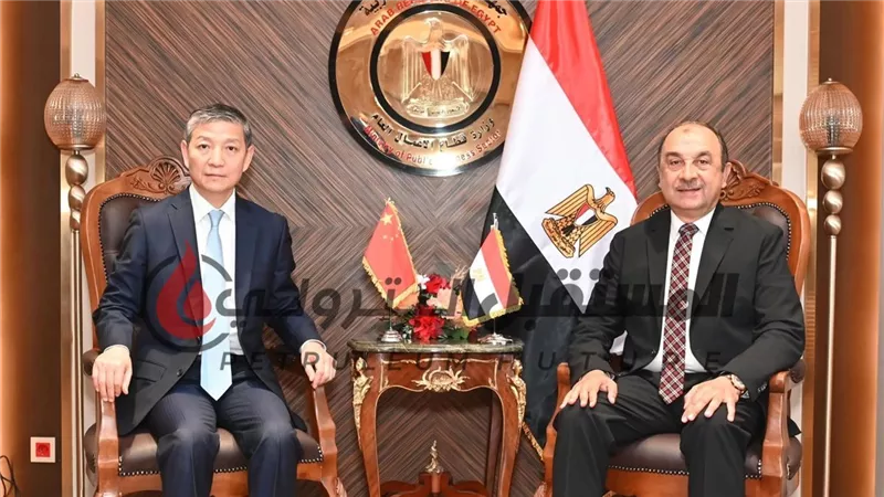 وزير قطاع الأعمال العام يستقبل السفير الصيني بالقاهرة لبحث التعاون الاقتصادي والتجاري والاستثمارى