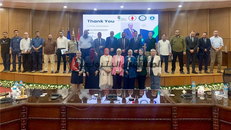 ندوة ترشيد الطاقة بشركات اللجنة الجغرافية بالسويس بأكاديمية النصر للبترول 