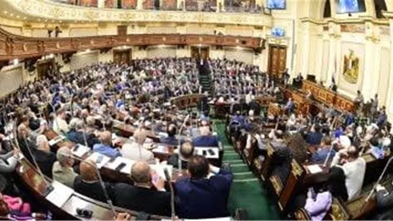 مقترح برلماني لتعديل مواعيد العمل لتبدأ من 5 فجرًا إلى 12 ظهرًا