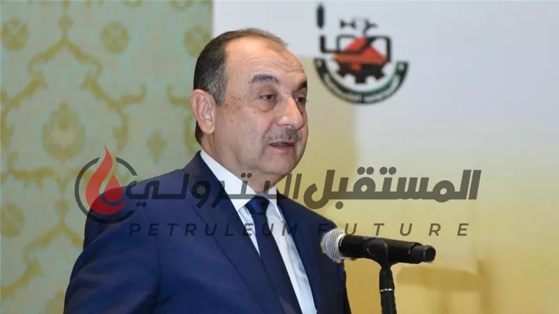 الشيمي يكرم رئيسا شركتي إنبي وصان مصر خالد إبراهيم ومحسن قطب 