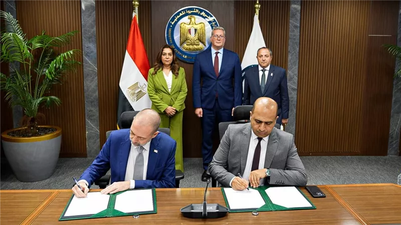 وزير البترول يشهد توقيع اتفاقية مصرية - إيطالية لإنتاج الغاز الحيوي ودعم الطاقة النظيفة
