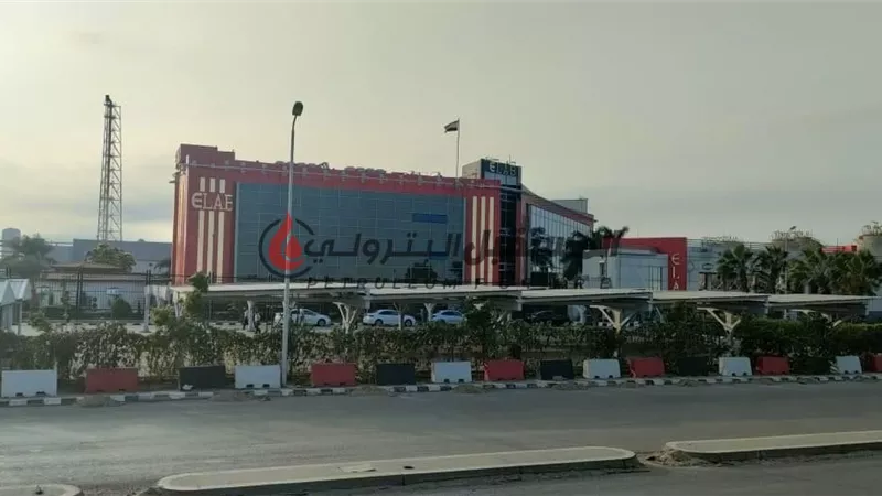 إيلاب تنتهي من مشروع مظلات البركن بالطاقة الشمسية