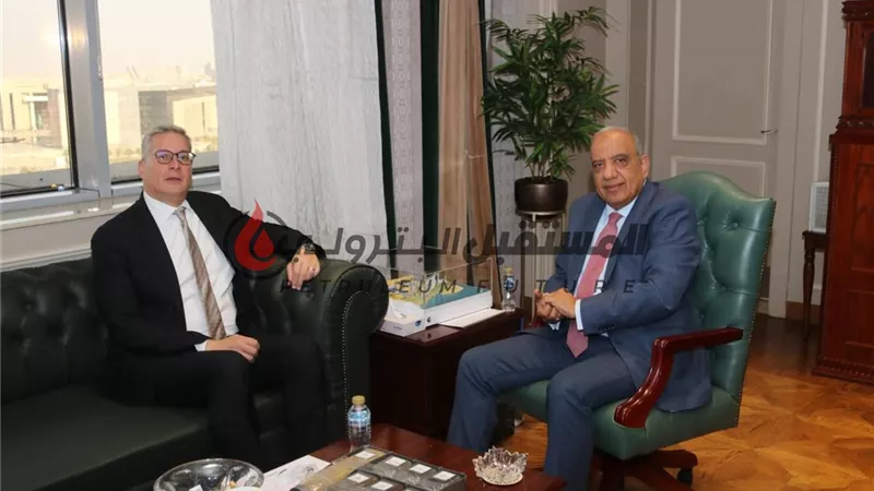 عصمت و بدوى يبحثان خطة العمل المشترك لتوفير الوقود لتأمين التغذية الكهربية لتحقيق الاستقرار للشبكة الموحدة 