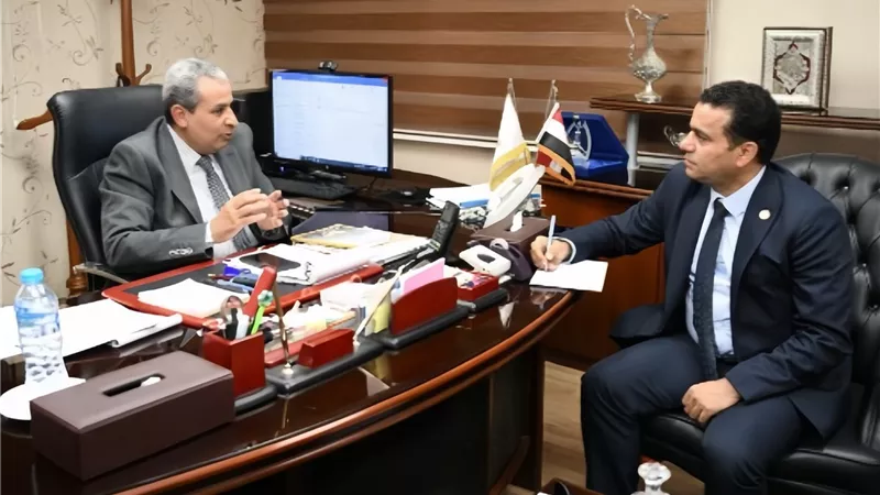 رضا عبدالعزيز والعيادي...الرؤية الأعمق للشركة العامة للبترول