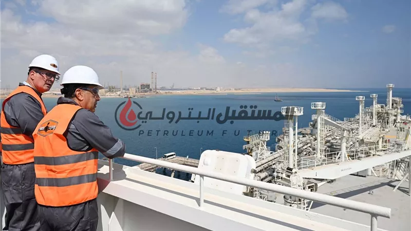 رئيس الوزراء يتفقد ميناء سوميد البترولي بالعين السخنة