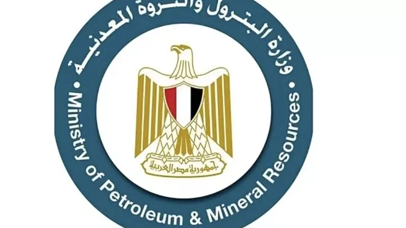 البترول تجدد نفي شائعات تحريك أسعار المنتجات البترولية 