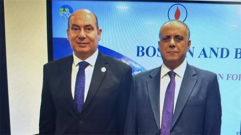 رئيس الهيئة يجتمع بقيادات عجيبة لمناقشة خطط الشركة لتعظيم الانتاج