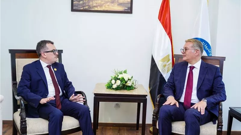 التخطيط والبترول يبحثان جهود تحقيق أمن الطاقة ضمن خطة التنمية الاقتصادية والاجتماعية للعام المالي ٢٠٢٧/٢٠٢٦