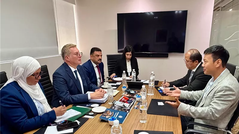 وزير البترول يفتح قنوات جديدة مع كبرى شركات التعدين العالمية في بيرث لجذب استثمارات للذهب والمعادن