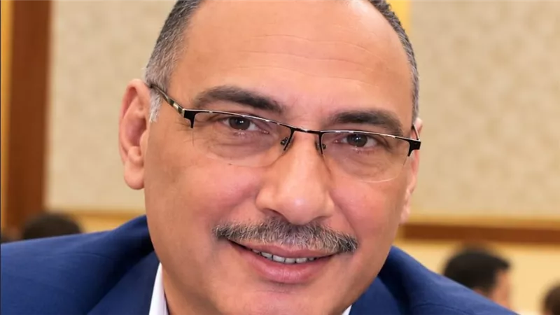 هشام عياد يكتب: التعاقب الوظيفي.. رسالة أمل وتمكين للكفاءات